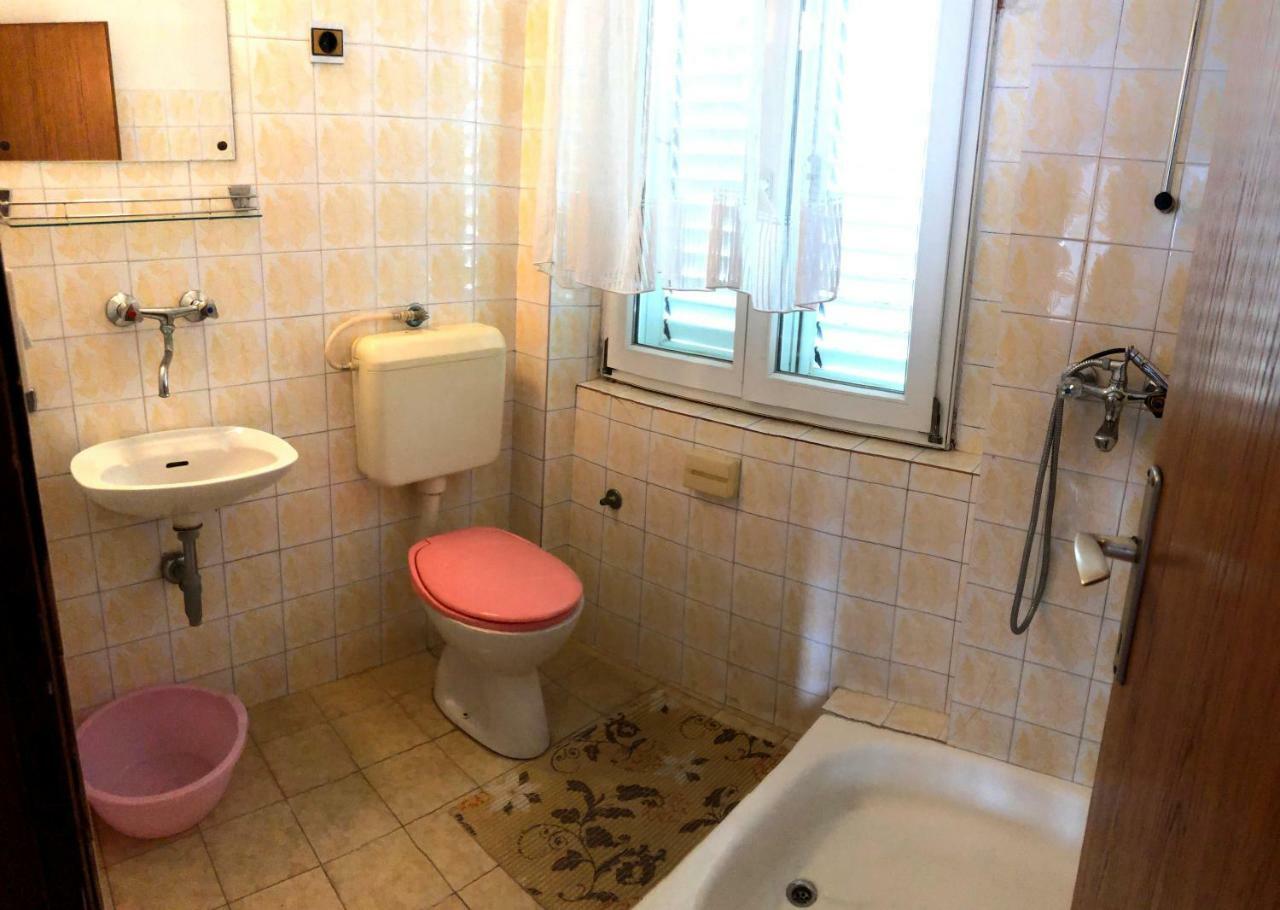 Apartmani Zorka Podstrana Esterno foto