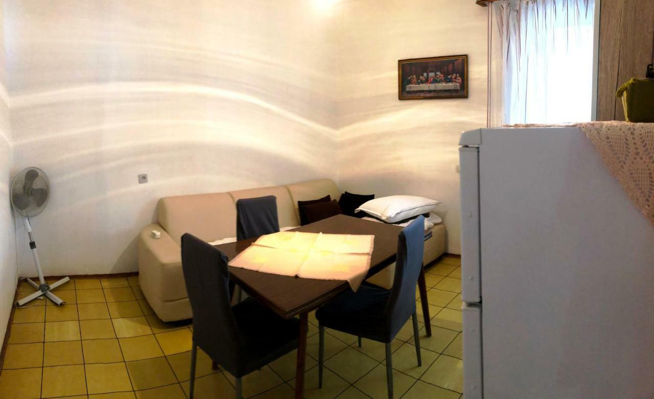 Apartmani Zorka Podstrana Esterno foto