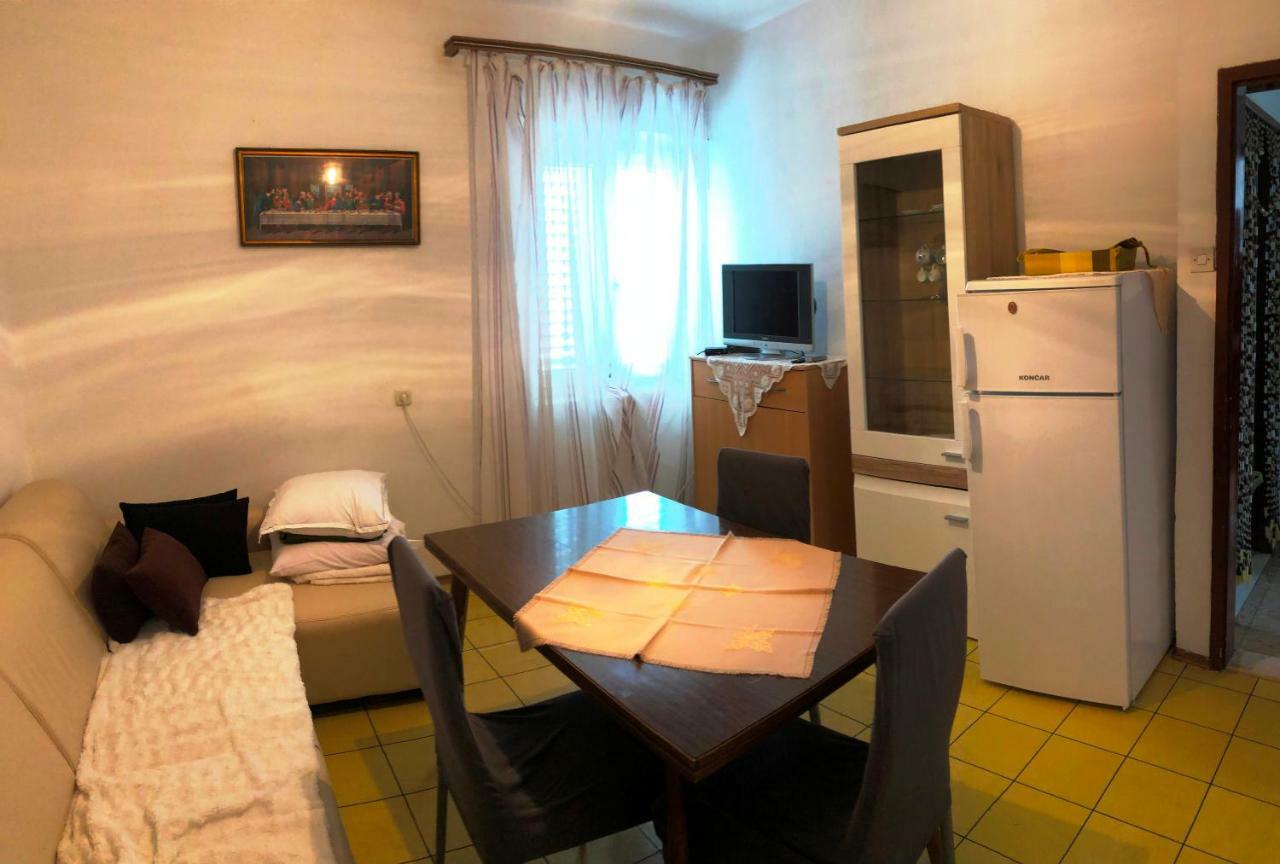 Apartmani Zorka Podstrana Esterno foto